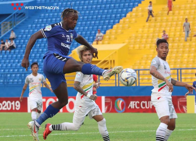 Striker Mansaray joins V-League side Ho Chi Minh City