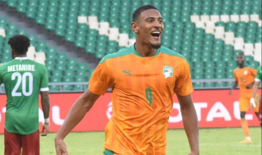 Ajax’s Haller hits brace for Ivory Coast, Sherman nets in Liberia win