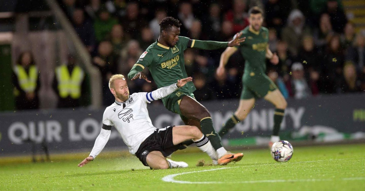 Plymouth Argyle attacker Mustapha Bundu made a return from a hamstring injury in the 2-0 win over Sunderland on Saturday.