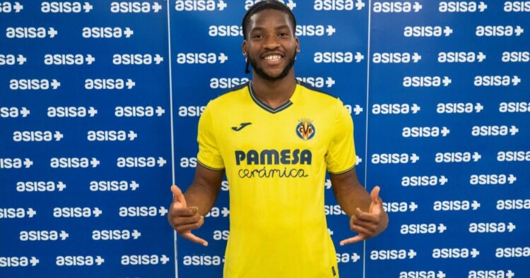 Defender Willy Kambwala has signed a permanent deal with Spanish side Villarreal after almost four years with at Manchester United.