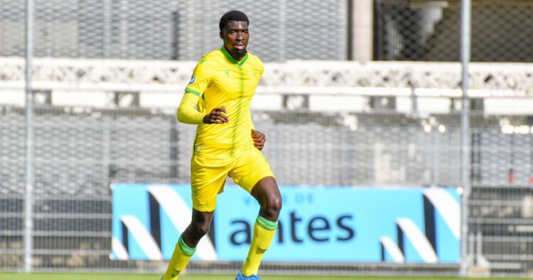 Gabonese Yannis M'bemba joins Dordrecht to strengthen defense