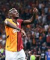 Victor Osimhen makes debut as Galatasaray thrash Çaykur Rizespor