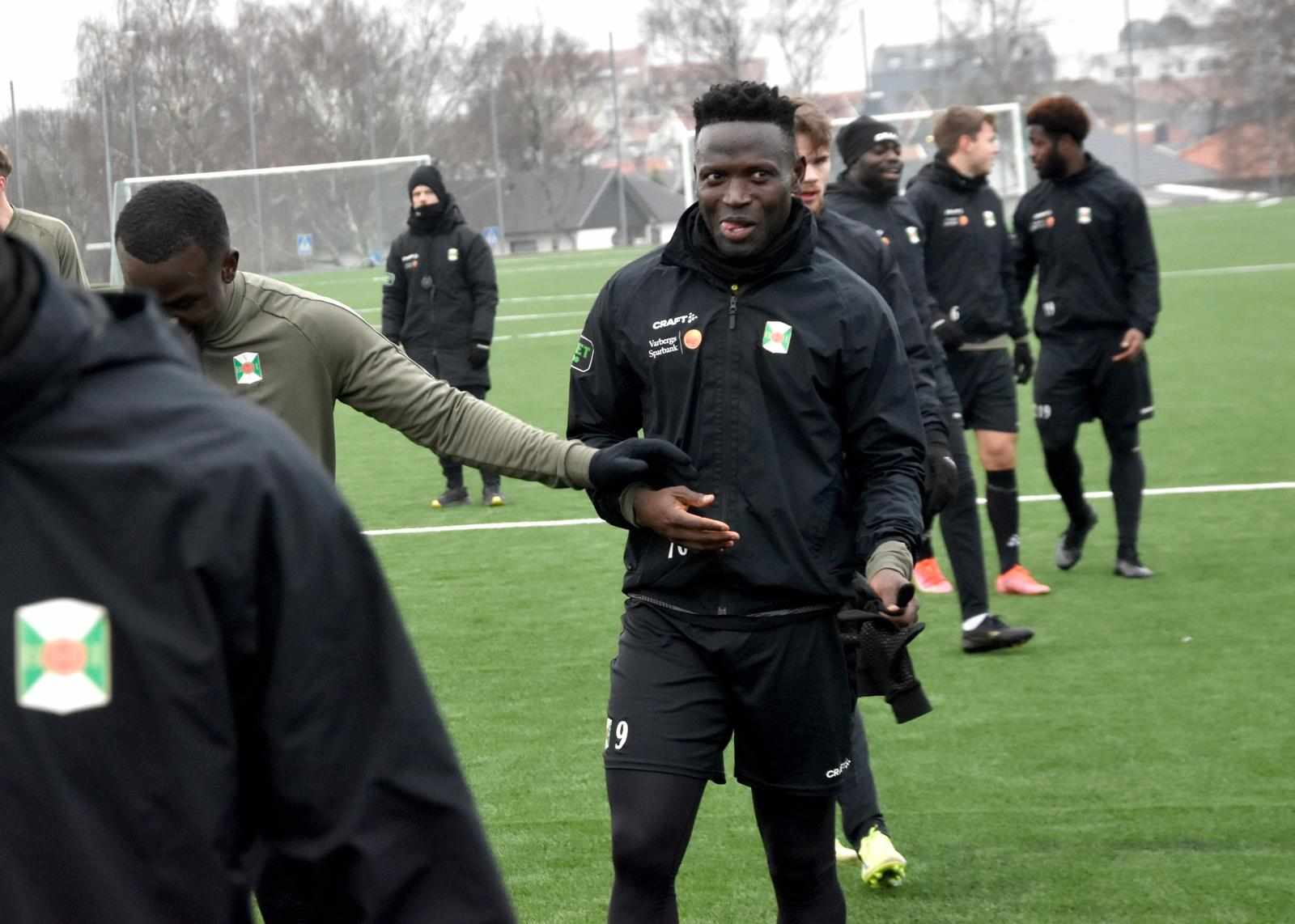 Alhassan Crespo Kamara trains with Varbergs Bois