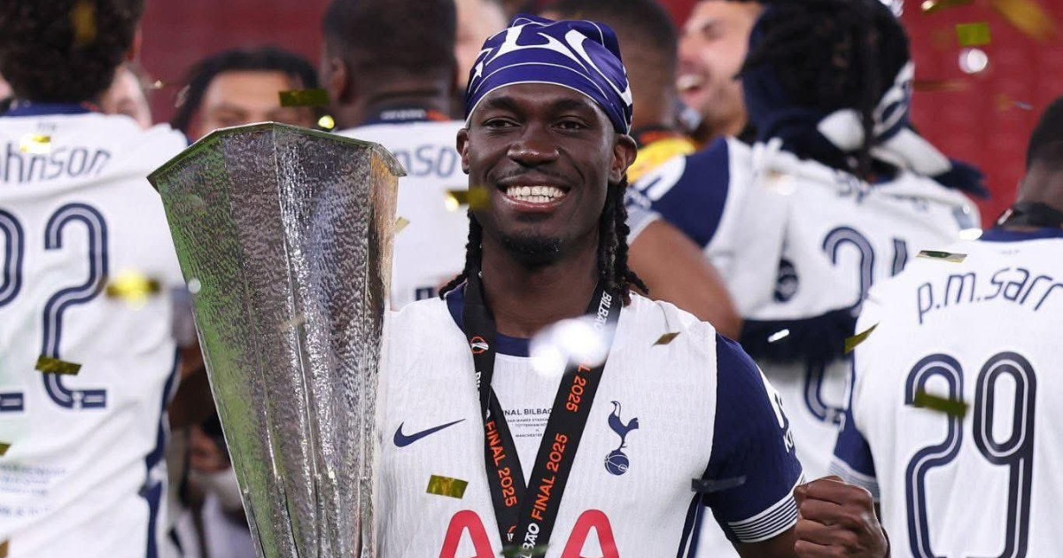 Malian midfielder Yves Bissouma hails boss Postecoglou after Europa League success