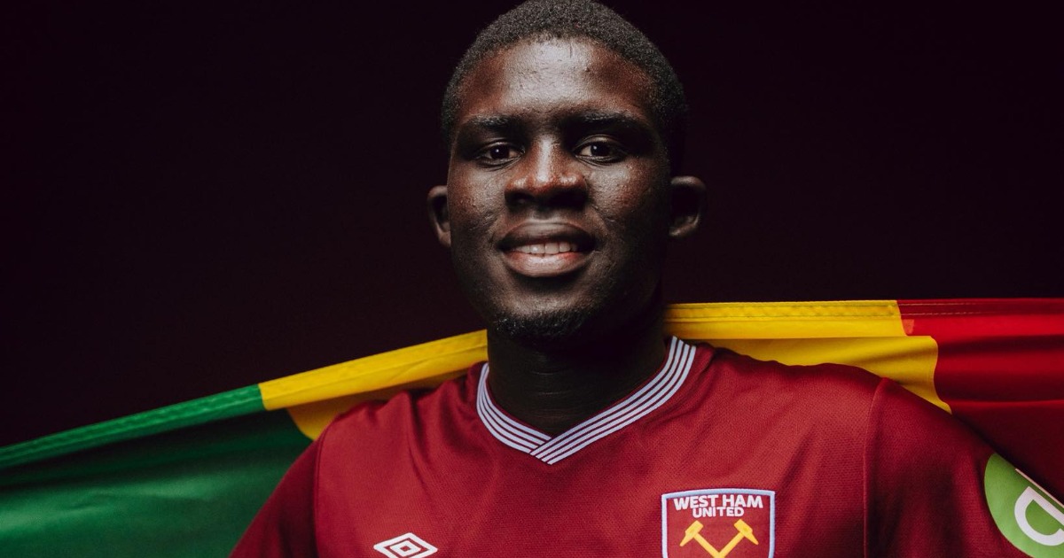 Senegalese defender El Hadji Malick Diouf pens West Ham deal