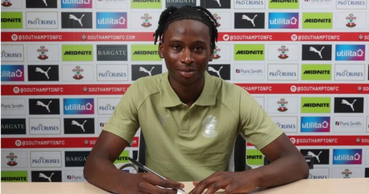 Southampton first professional contract for Sutura Kakay
