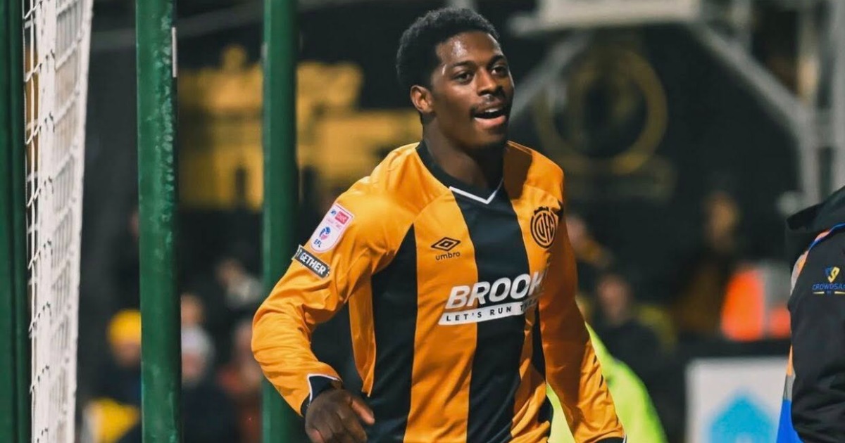 Sullay Kaikai helps Cambridge win over Accrington Stanley