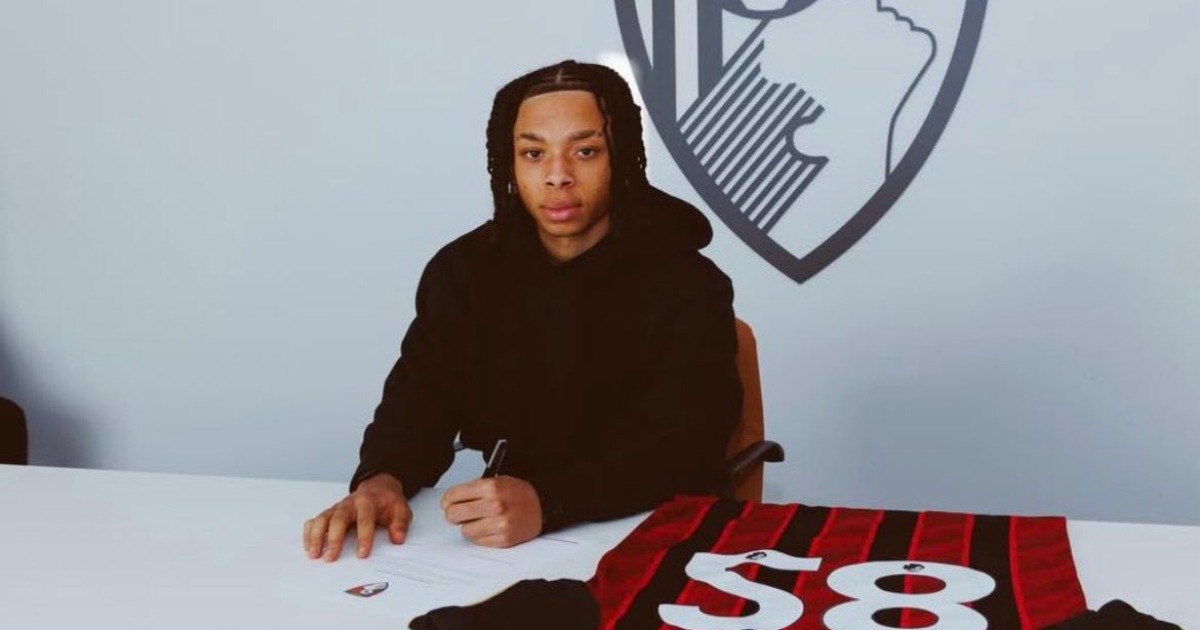 Youngster Jalil Conteh signs first professional contract