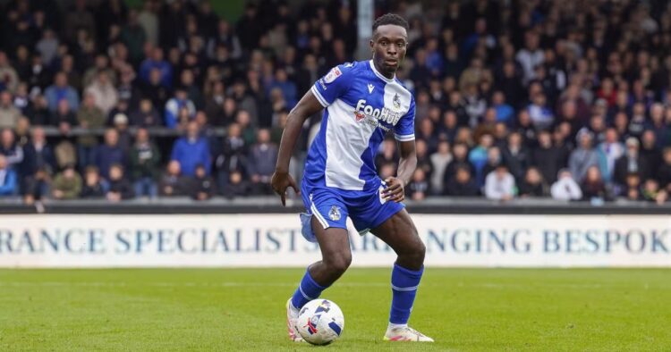 League One promotion-chasing Lincoln City sign Sierra Leone's Kamil Conteh