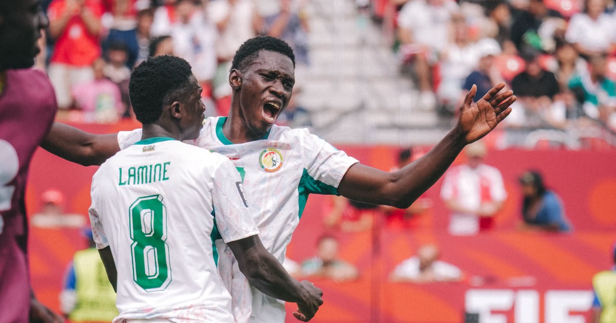Senegal thrash 10-man Iraq to keep their knockout hopes alive