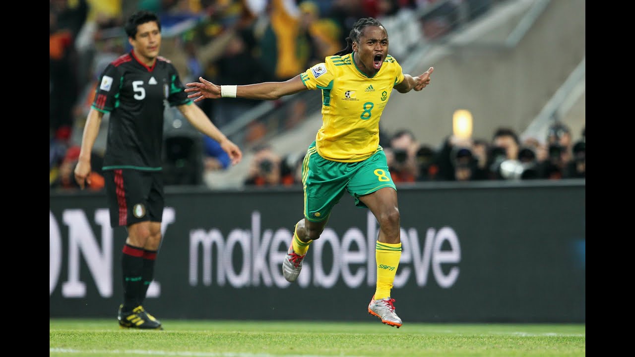 Both teams played to a 1-1 draw at the 2010 World Cup in South Africa after Siphiwe Tshabalala had opened the scoring for the host team at their Soccer City, Johannesburg, but a Rafael Márquez equaliser cancelled out Tshabalala's opener.